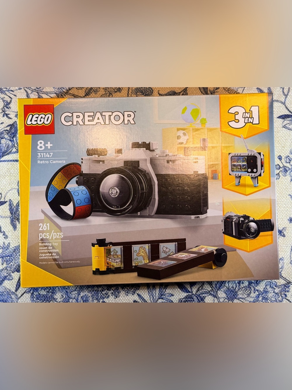 LEGO Creator Black and White Toy Camera Building Set